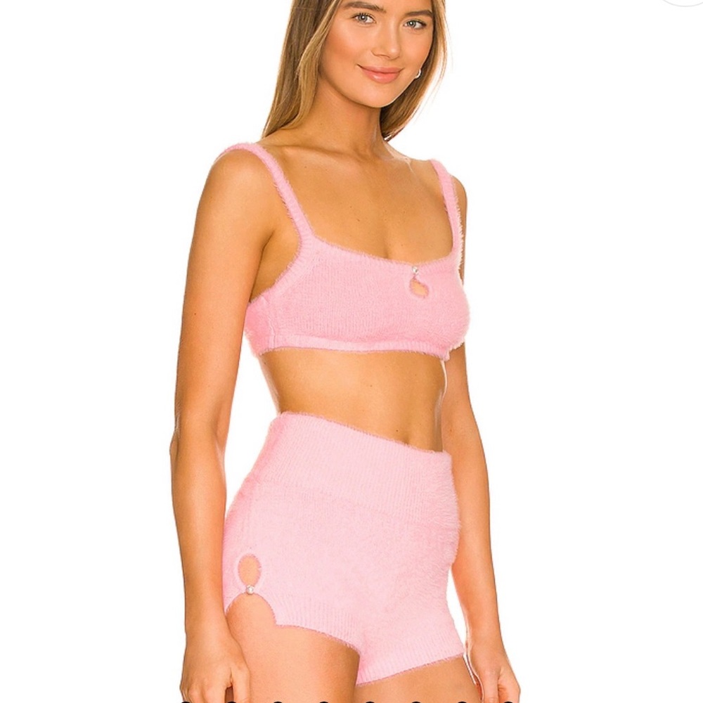 Camila Coelho set